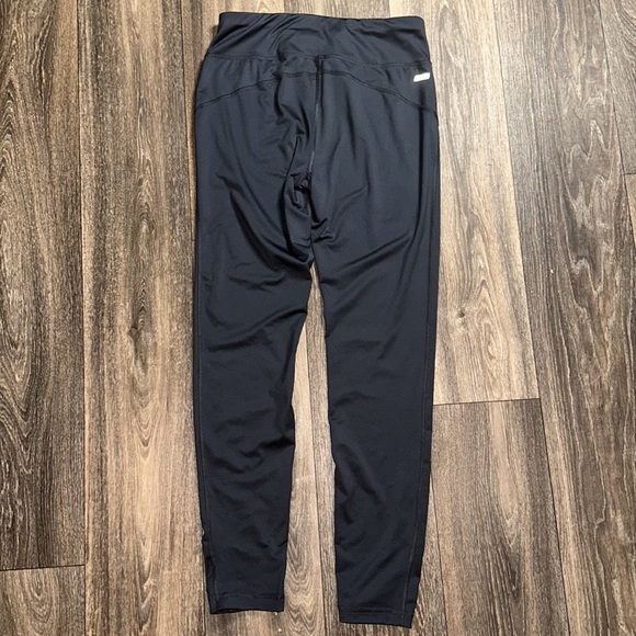 Fitted Workout Leggings - Picture 4 of 6